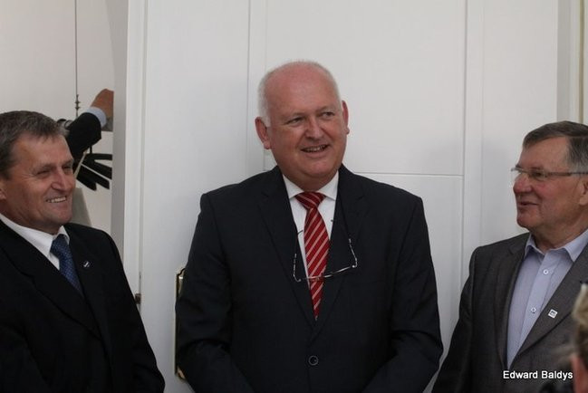 Kapitan Wrona ma klucz do bram Leszna (zdjęcia)