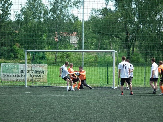 Policjanci zdeklasowali rywali (zdjęcia)