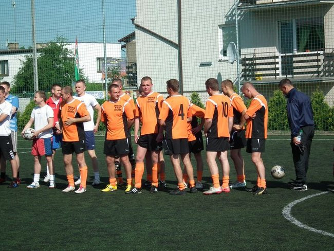 Policjanci zdeklasowali rywali (zdjęcia)