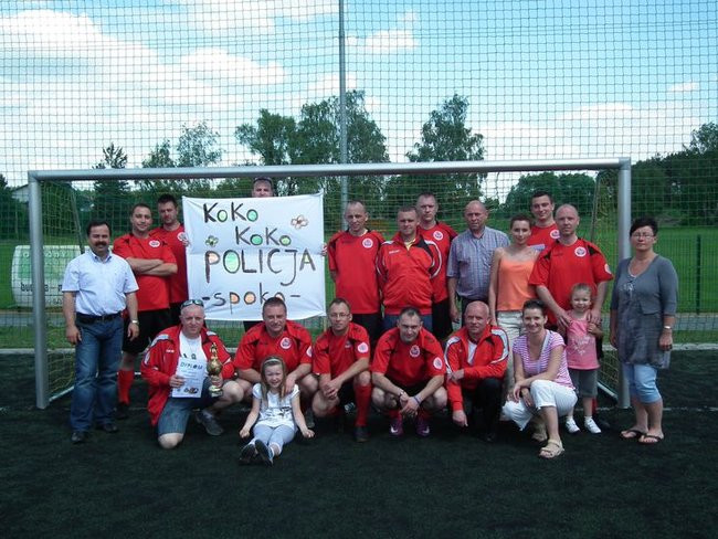 Policjanci zdeklasowali rywali (zdjęcia)