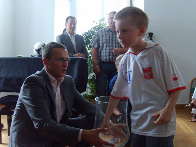 Przedszkolaki szukują się na Euro 2012 (zdjęcia)