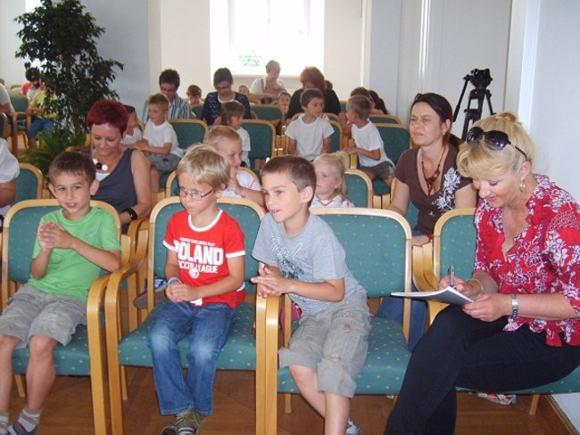 Przedszkolaki szukują się na Euro 2012 (zdjęcia)