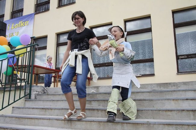 Wspólna zabawa rodziców i dzieci (zdjęcia)