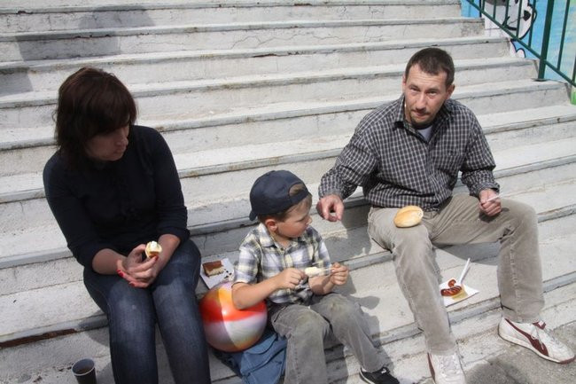 Wspólna zabawa rodziców i dzieci (zdjęcia)