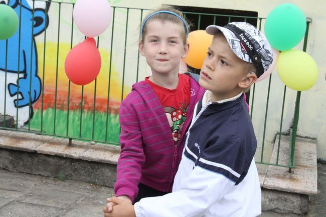 Wspólna zabawa rodziców i dzieci (zdjęcia)