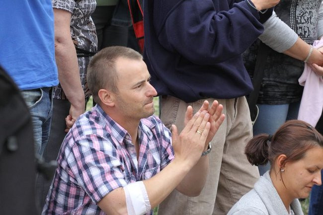 Wspólna zabawa rodziców i dzieci (zdjęcia)