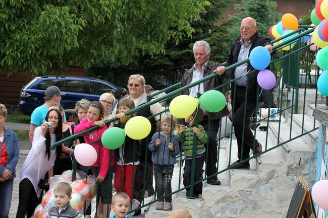 Wspólna zabawa rodziców i dzieci (zdjęcia)