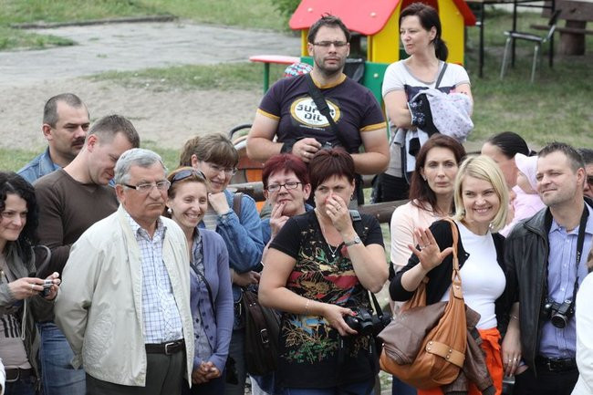 Wspólna zabawa rodziców i dzieci (zdjęcia)