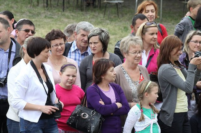 Wspólna zabawa rodziców i dzieci (zdjęcia)