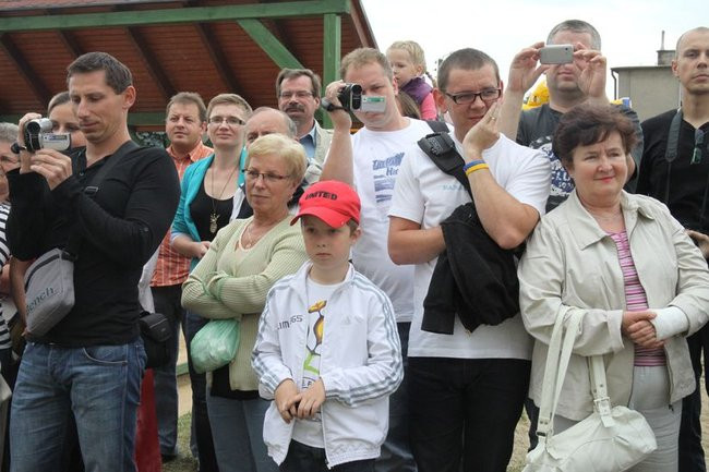 Wspólna zabawa rodziców i dzieci (zdjęcia)