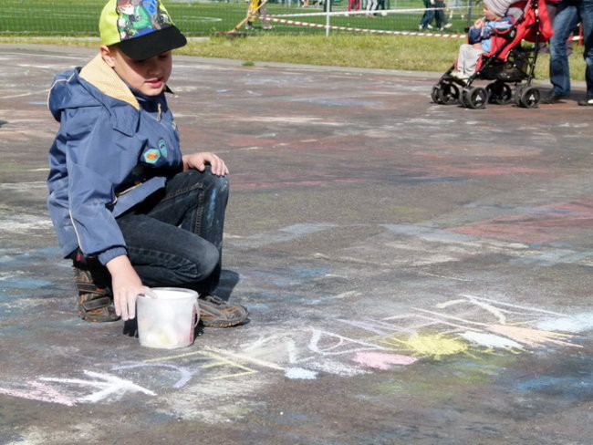 Zabawy na Skateplazie (zdjęcia)