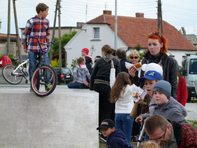 Zabawy na Skateplazie (zdjęcia)