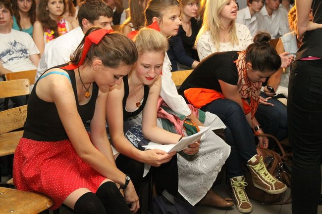 Dzień Tańca w  LO nr 2 (zdjęcia)