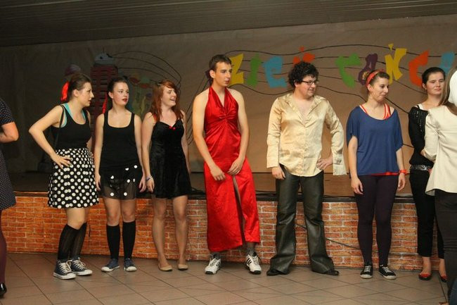 Dzień Tańca w  LO nr 2 (zdjęcia)