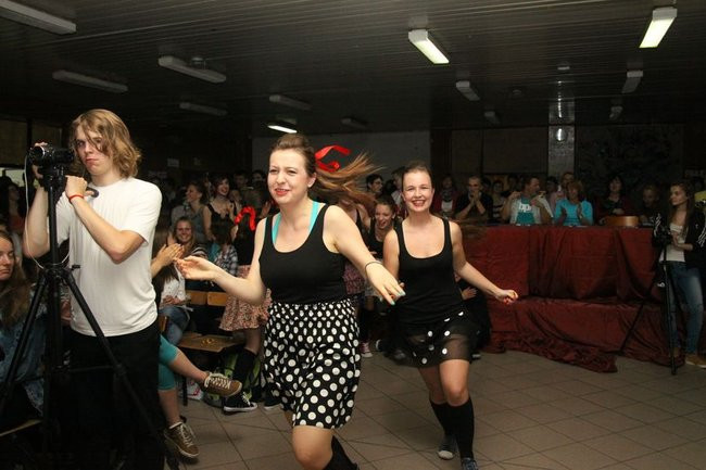 Dzień Tańca w  LO nr 2 (zdjęcia)