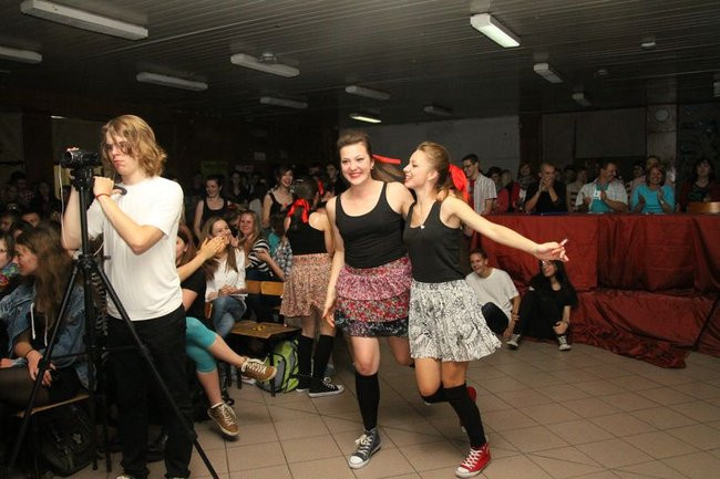 Dzień Tańca w  LO nr 2 (zdjęcia)