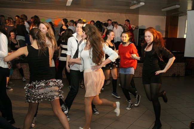 Dzień Tańca w  LO nr 2 (zdjęcia)