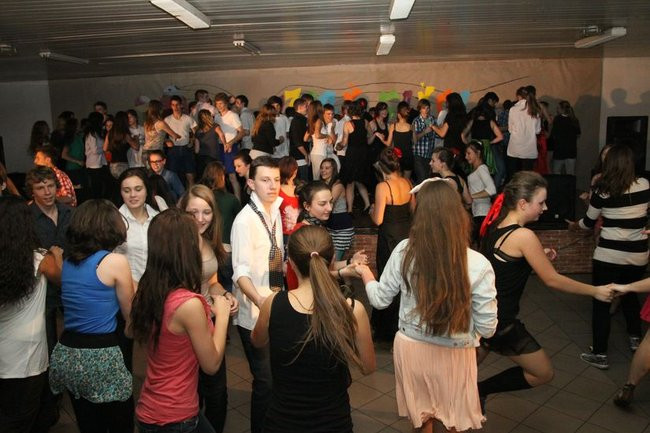 Dzień Tańca w  LO nr 2 (zdjęcia)