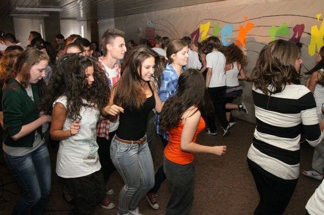 Dzień Tańca w  LO nr 2 (zdjęcia)