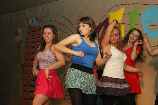 Dzień Tańca w  LO nr 2 (zdjęcia)