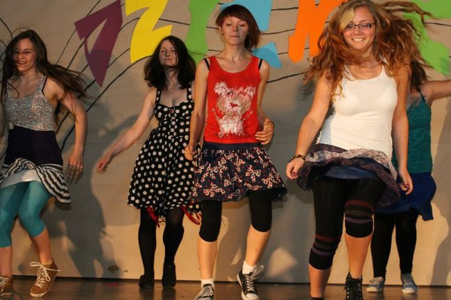 Dzień Tańca w  LO nr 2 (zdjęcia)