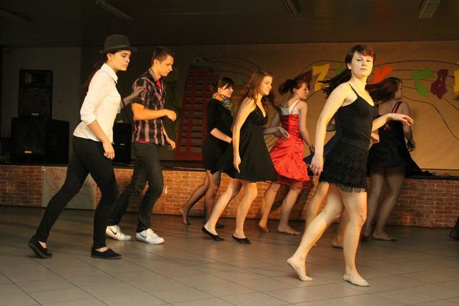 Dzień Tańca w  LO nr 2 (zdjęcia)