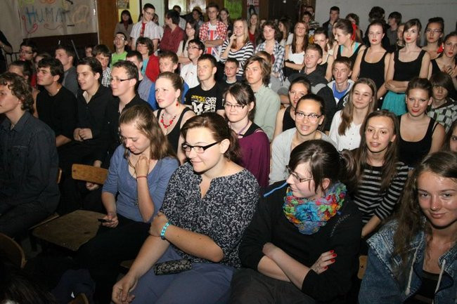 Dzień Tańca w  LO nr 2 (zdjęcia)