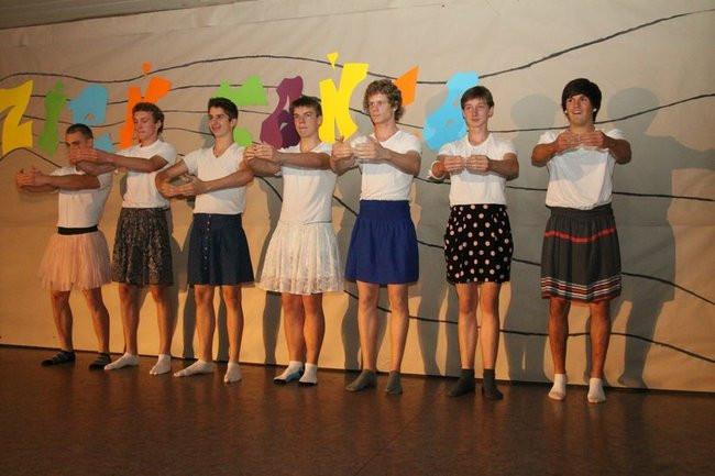 Dzień Tańca w  LO nr 2 (zdjęcia)