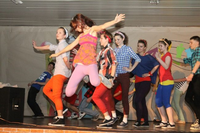 Dzień Tańca w  LO nr 2 (zdjęcia)