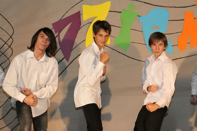 Dzień Tańca w  LO nr 2 (zdjęcia)