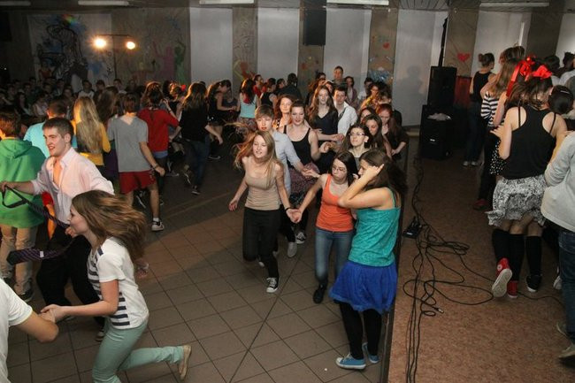 Dzień Tańca w  LO nr 2 (zdjęcia)