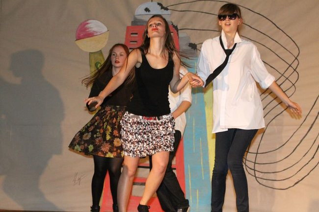 Dzień Tańca w  LO nr 2 (zdjęcia)