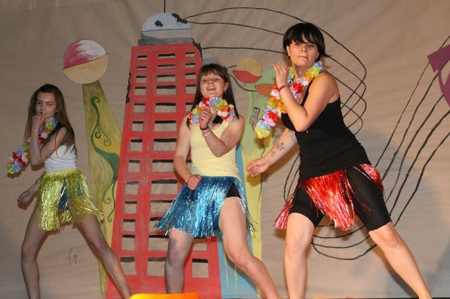 Dzień Tańca w  LO nr 2 (zdjęcia)