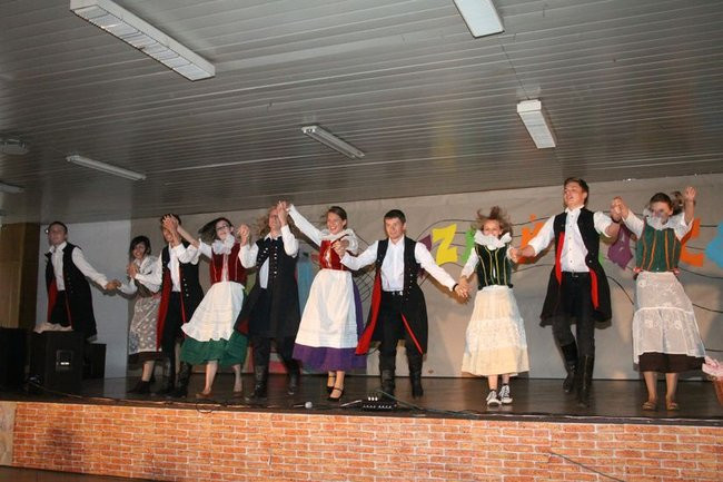 Dzień Tańca w  LO nr 2 (zdjęcia)