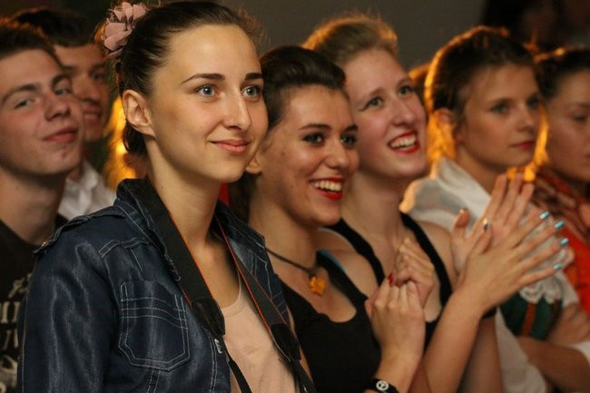 Dzień Tańca w  LO nr 2 (zdjęcia)