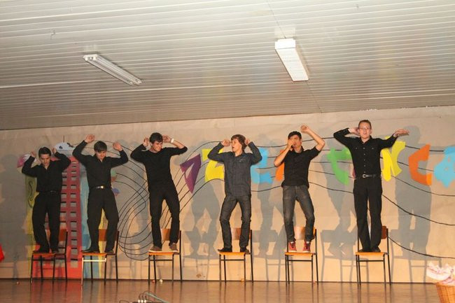 Dzień Tańca w  LO nr 2 (zdjęcia)