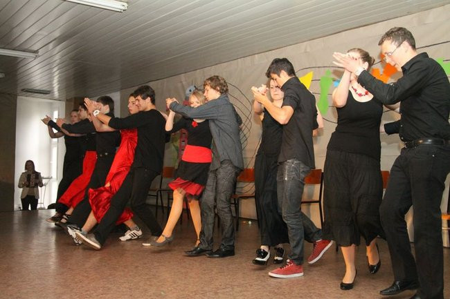 Dzień Tańca w  LO nr 2 (zdjęcia)