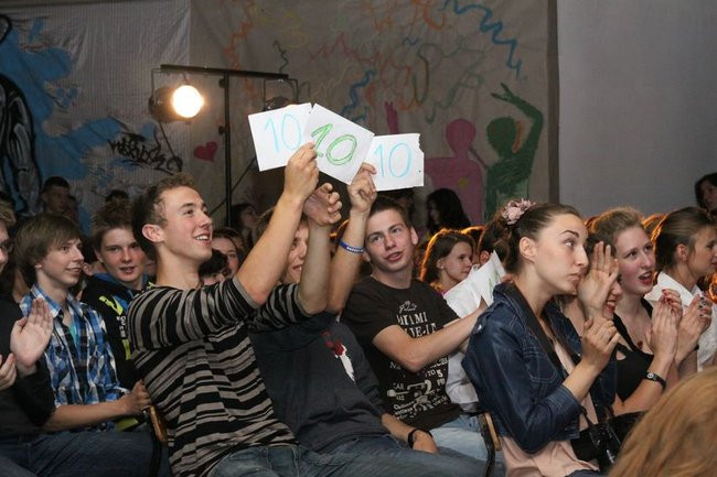 Dzień Tańca w  LO nr 2 (zdjęcia)