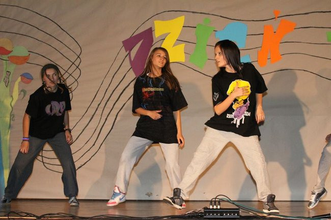 Dzień Tańca w  LO nr 2 (zdjęcia)