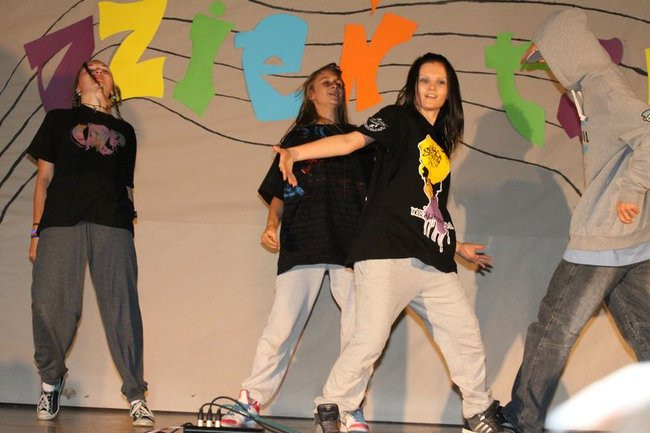 Dzień Tańca w  LO nr 2 (zdjęcia)