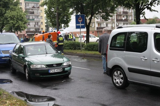 Dwie kolizje w tym samym miejscu (zdjęcia)