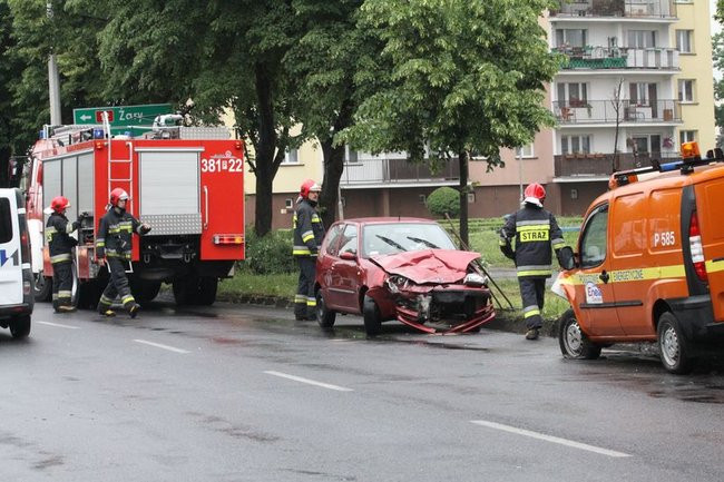 Dwie kolizje w tym samym miejscu (zdjęcia)