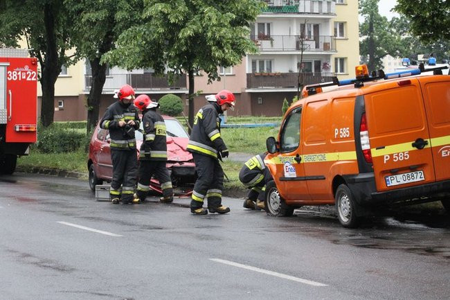 Dwie kolizje w tym samym miejscu (zdjęcia)