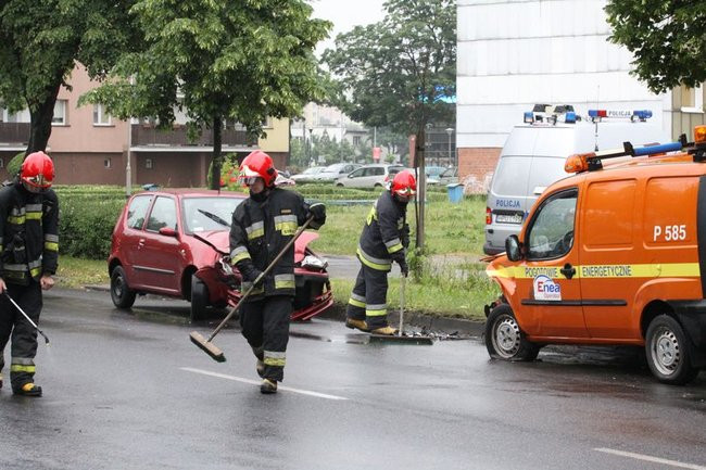 Dwie kolizje w tym samym miejscu (zdjęcia)