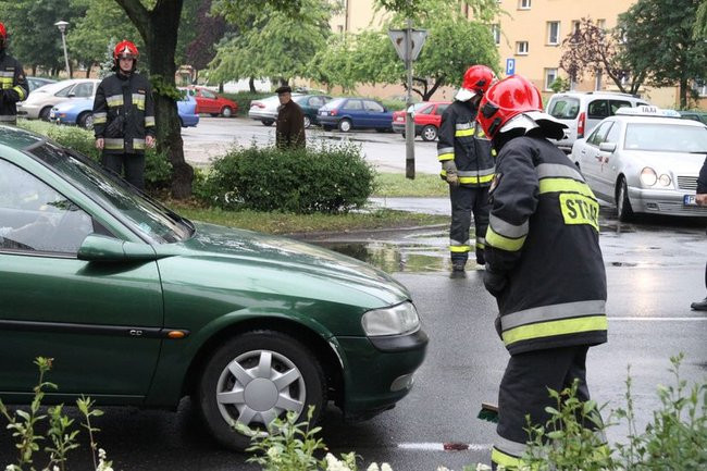 Dwie kolizje w tym samym miejscu (zdjęcia)