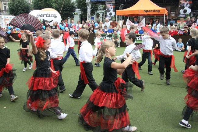 Przedszkolaki grają w Euro 2012 (zdjęcia)