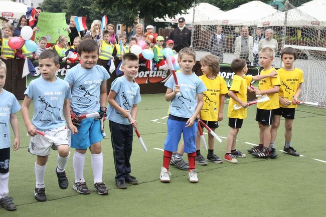 Przedszkolaki grają w Euro 2012 (zdjęcia)