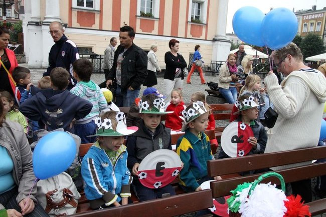 Przedszkolaki grają w Euro 2012 (zdjęcia)