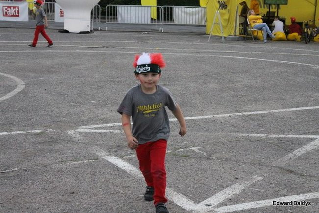 Pustki w Strefie Kibica (zdjęcia)