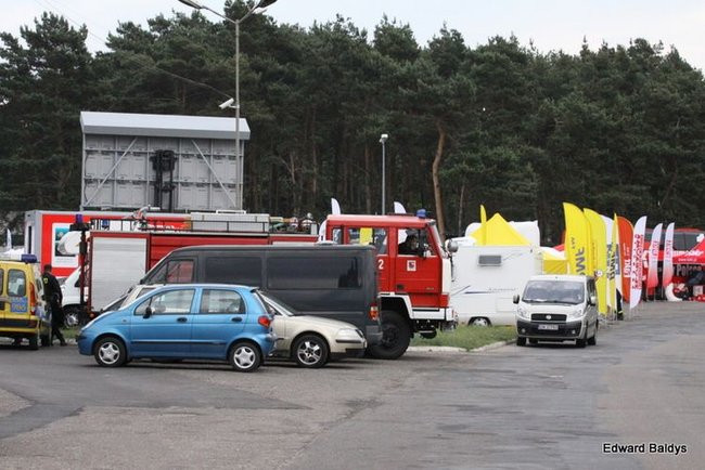 Pustki w Strefie Kibica (zdjęcia)